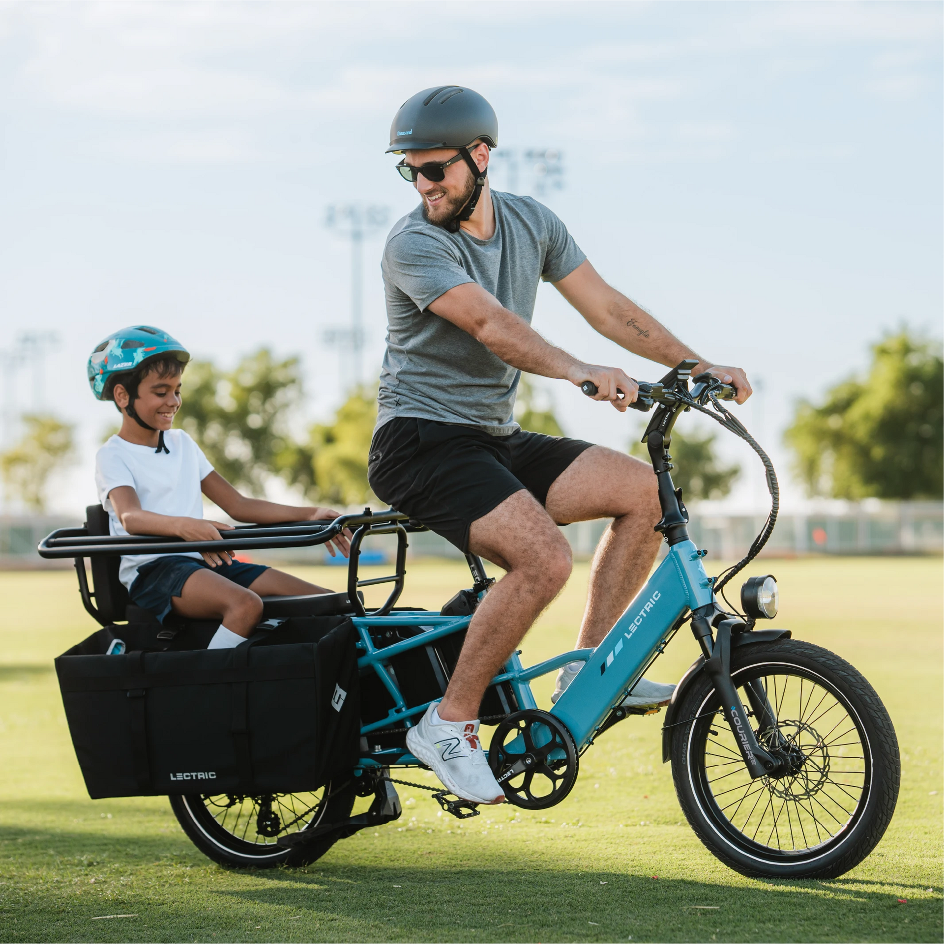 XPedition2 Raindrop Blue Dual-Battery + FREE Running Boards, Cushions, Elite Headlight, Suspension Seat Post, Orbitor, XL Cargo Panniers ($744 Value)